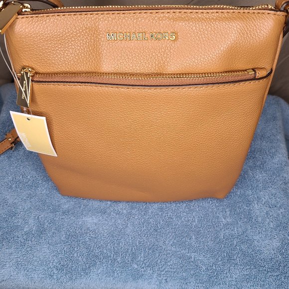 Purse - Picture 3 of 5